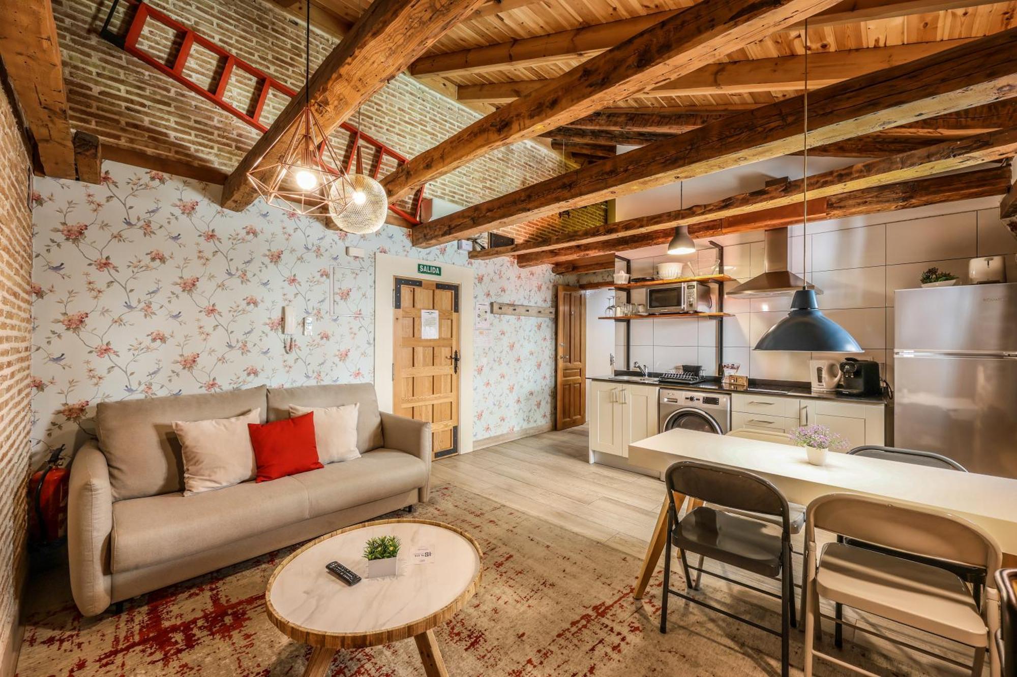 AmazINN Places Noviciado 2 Madrid Exterior foto